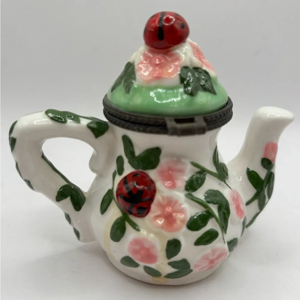 Retro Trinket Box Teapot Ladybug Floral Motif Keepsake 3.5